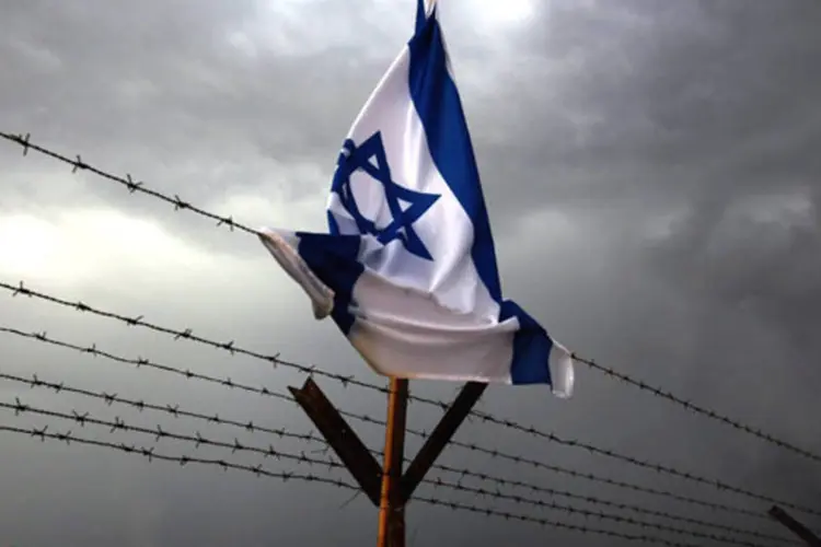 
	Bandeira de Israel: &quot;nenhum pa&iacute;s da regi&atilde;o pode viver sem o amparo de uma superpot&ecirc;ncia&quot;, disse Ben-Eliezer
 (David Silverman/Getty Images)