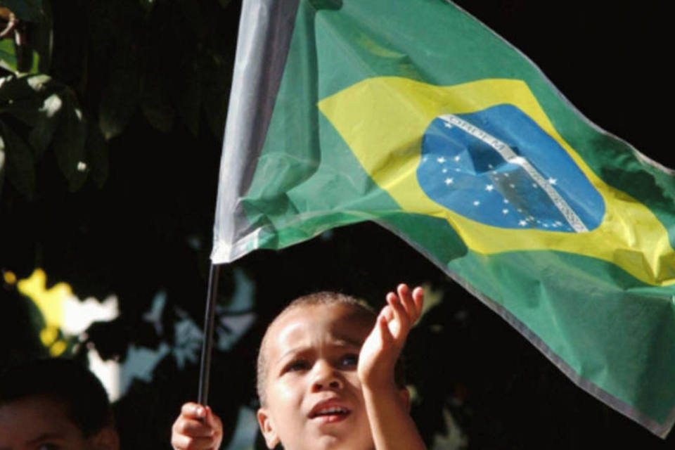 SR Rating prevê para o Brasil crescimento de 2,7%