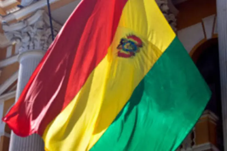 
	Bandeira da Bol&iacute;via: presidente da C&acirc;mara dos Deputados, Betty Tejada, lamentou hoje em entrevista &agrave; imprensa a fuga do ex-legislador
 (GettyImages)