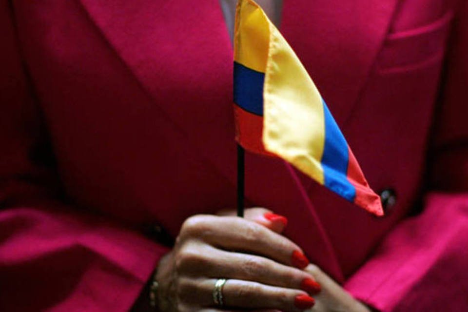 Centenas de candidatos na Colômbia têm ligações criminosas