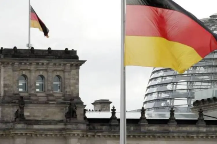 Bandeiras da Alemanha em Berlim (Carsten Koall/Getty Images)