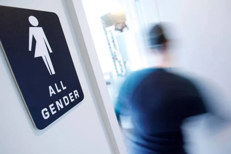 
	Banheiros: para o governo Obama, a legisla&ccedil;&atilde;o pro&iacute;be a discrimina&ccedil;&atilde;o baseada no sexo
 (Jonathan Drake / Reuters)