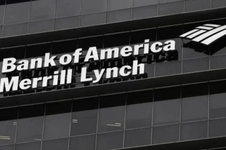 
	Fachada do Bank of America: &quot;Vemos desafios significativos para Brasil e R&uacute;ssia nos pr&oacute;ximos muitos meses&quot;
 (Tim Chong/Reuters)