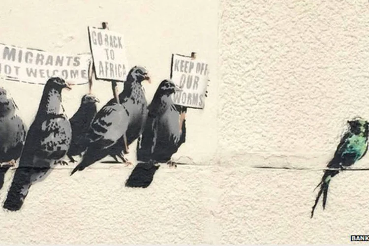 Mural atribuído a Banksy: conselho distrital de Tendring disse ter recebido uma reclamação na terça-feira de que a obra é "racista" e “ofensiva” (Reprodução)
