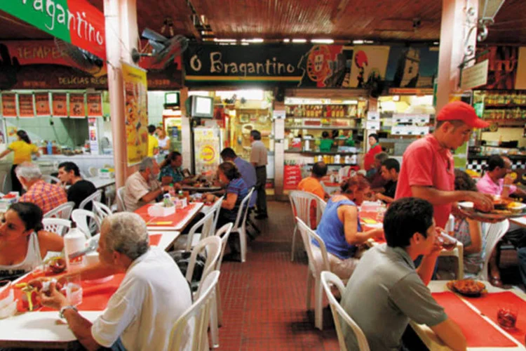 Bar em Recife: capital pernabucana foi a que registrou a menor inflação, a 0,11% (Heudes Regis/Veja)