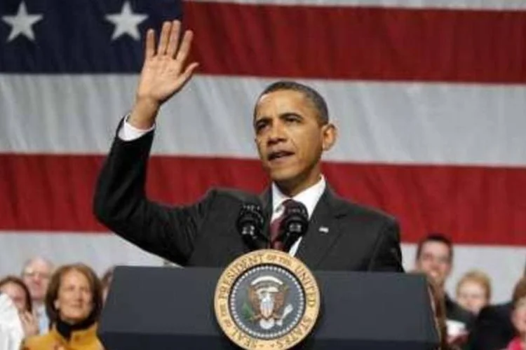 Barack Obama, presidente dos EUA: exceção irá permitir o download de programas de navegação, blog, e-mail, mensagens instantâneas e chat, além de redes sociais e compartilhamento de fotos e vídeos. (.)