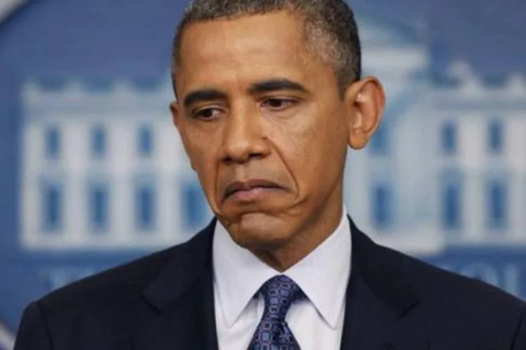 Presidente dos EUA, Barack Obama, pausa enquanto responde a questões na sala de imprensa da Casa Branca, em Washington (Larry Downing/Reuters)