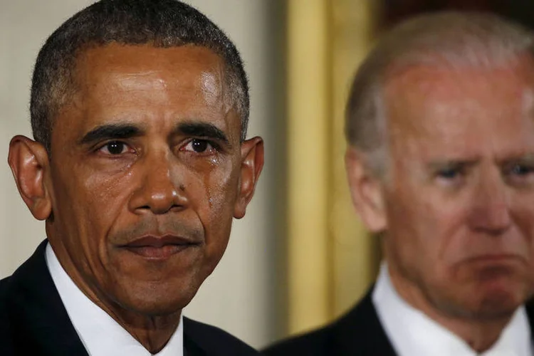 
	Obama: &quot;A NRA n&atilde;o v&ecirc; qualquer raz&atilde;o para participar em uma opera&ccedil;&atilde;o de rela&ccedil;&otilde;es p&uacute;blicas orquestada pela Casa Branca&quot;
 (Carlos Barria / Reuters)