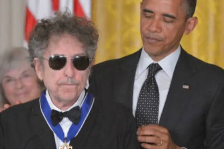 Barack Obama e Bob Dylan (AFP)