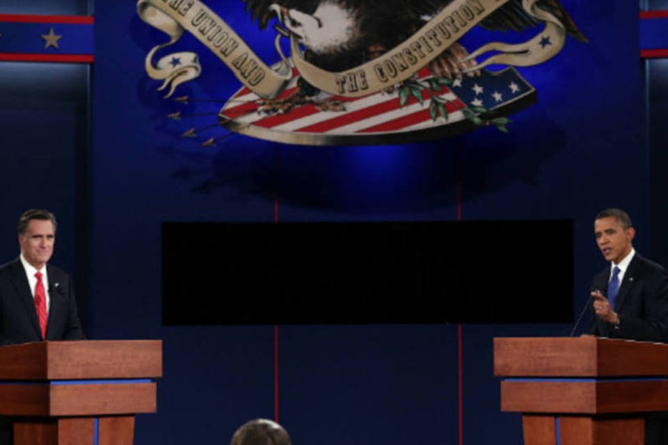 Obama e Romney travam batalha sobre economia em debate