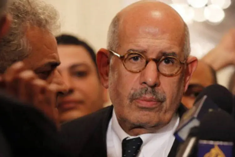 Mohamed ElBaradei, em 22 de novembro de 2012, durante coletiva de imprensa no Cairo (AFP / Stringer)