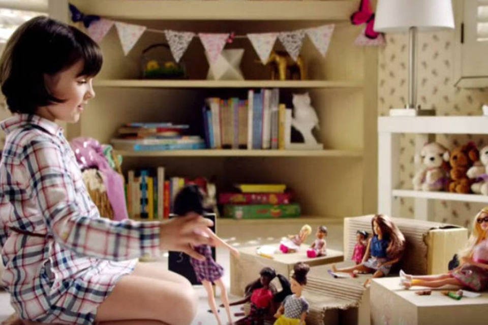 Comercial da Barbie: mensagem feminista para meninas (Reprodução)