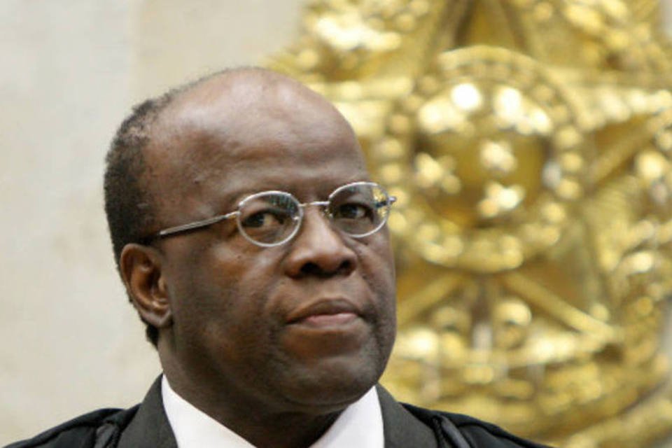 Joaquim Barbosa defende autoridade da Justiça