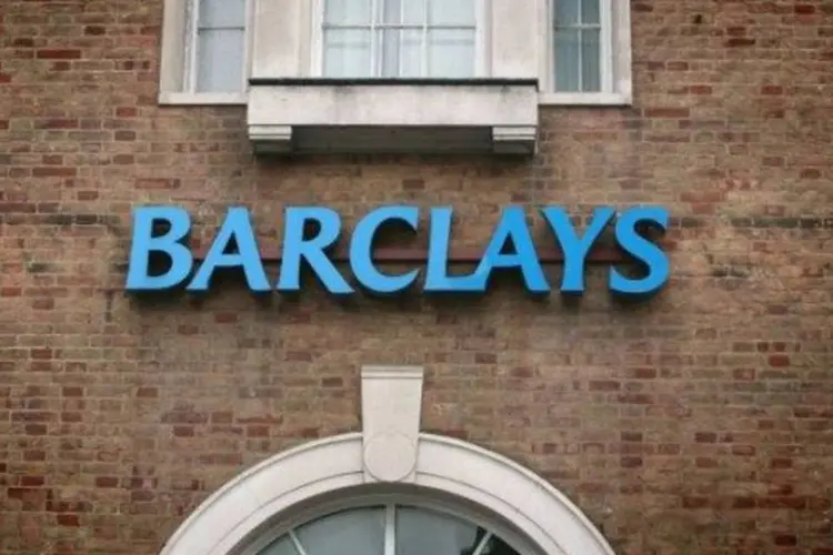 O lucro do Barclays caiu 33% no primeiro semestre (Matt Cardy/Getty Images)