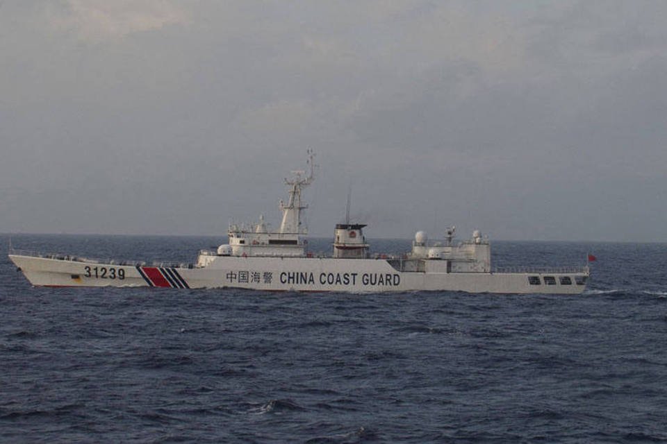 Japão avista navio chinês armado perto de ilhas em disputa