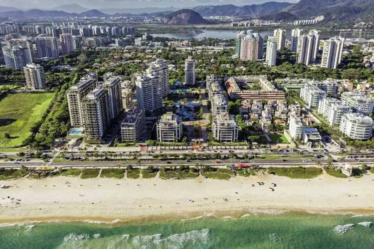 
	Vista a&eacute;rea do bairro Barra da Tijuca: o objetivo &eacute; promover a Barra como um polo que, al&eacute;m de atra&ccedil;&otilde;es naturais e infraestrutura tur&iacute;stica, conta agora com modernas estruturas esportivas
 (marchello74/Thinkstock)