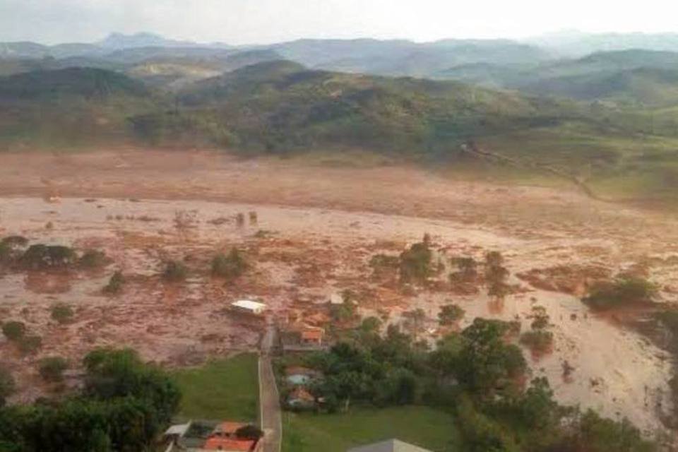 Vale cai na bolsa após rompimento de barragem em MG