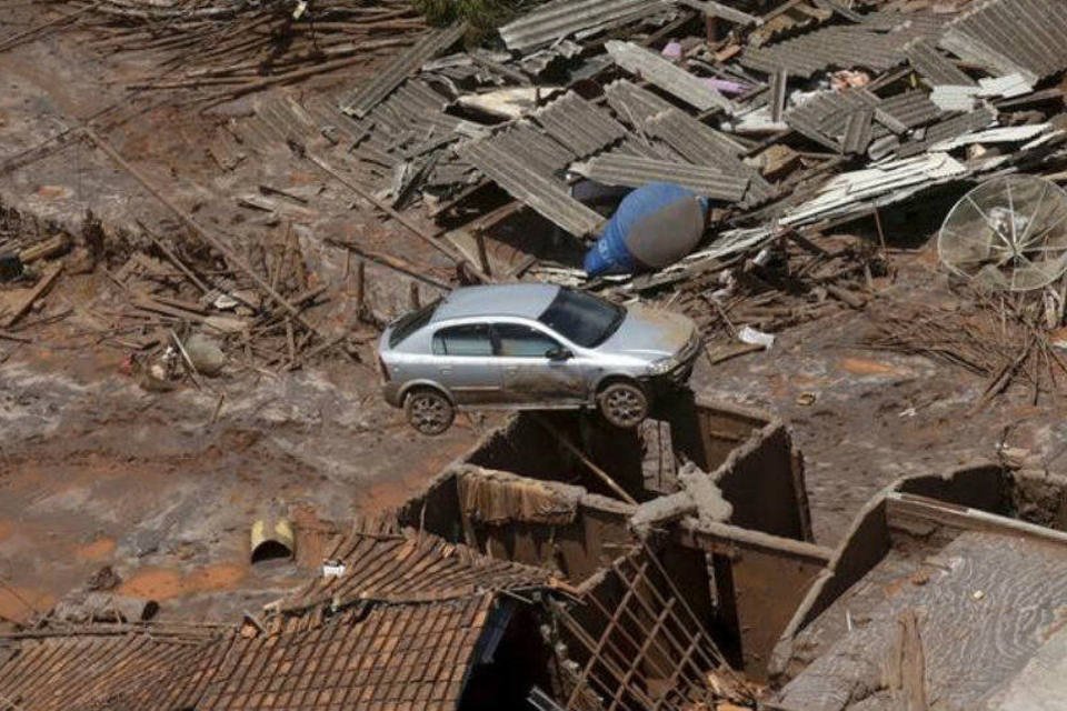 
	Destrui&ccedil;&atilde;o provocada pelo rompimento de barragens da Samarco: trag&eacute;dia deixou 19 mortos e devastou a paisagem e a biodiversidade do Rio Doce
 (Ricardo Moraes/Reuters)