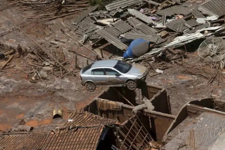 Destruição provocada pelo rompimento de barragens da Samarco em Mariana, MG: Vale tem 50 por cento da Samarco, em parceria com a BHP Billiton (Ricardo Moraes/Reuters)