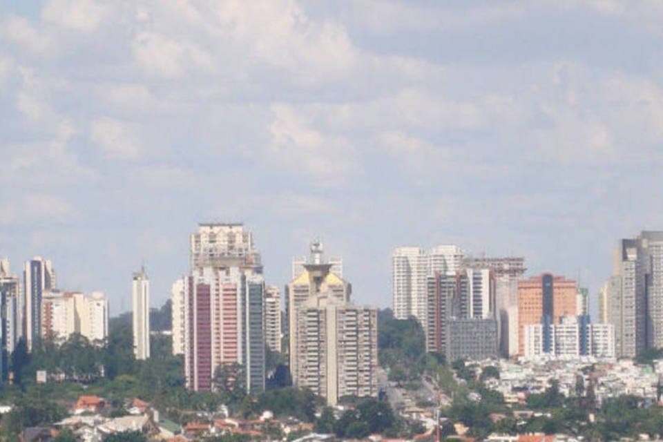 Quatro pessoas morrem baleadas em chacina em Barueri