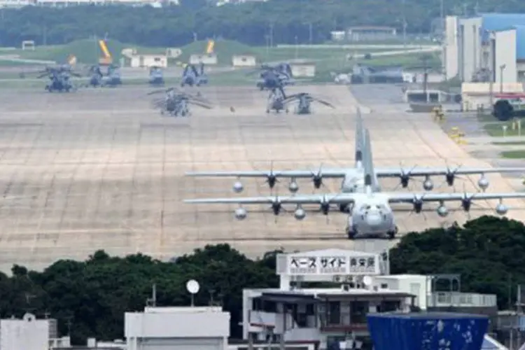 
	Base americana em Ginowan, na ilha de Okinawa: novo governador chegou ao poder em novembro ap&oacute;s uma campanha focada na rejei&ccedil;&atilde;o &agrave; presen&ccedil;a americana nesta ilha
 (Toshifumi Kitamura/AFP)