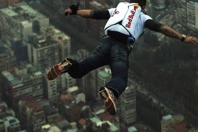 BASE Jump (Getty Images/Getty Images)