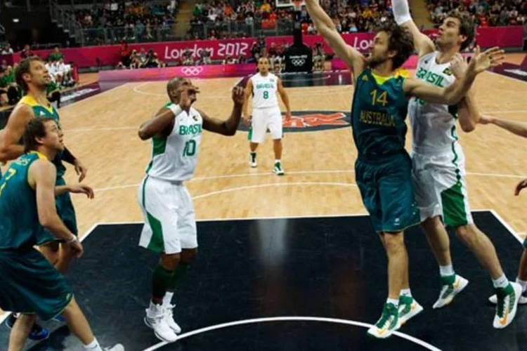 Jogo de basquete entre Brasil e Autrália nas Olimpíadas 2012 (Getty Images)