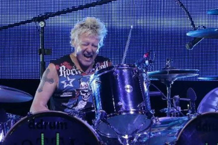 James Kottak, baterista do grupo de rock Scorpions: Kottak foi detido após ofender passageiros paquistaneses em aeroporto (Joseph Eid/AFP)