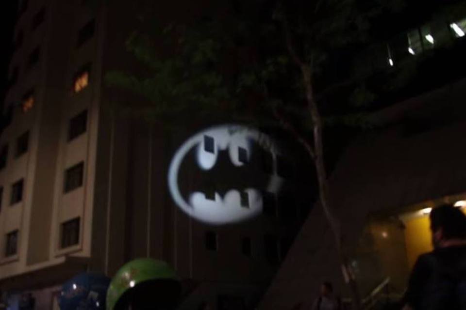 São Paulo vira Gotham City no Batman Day