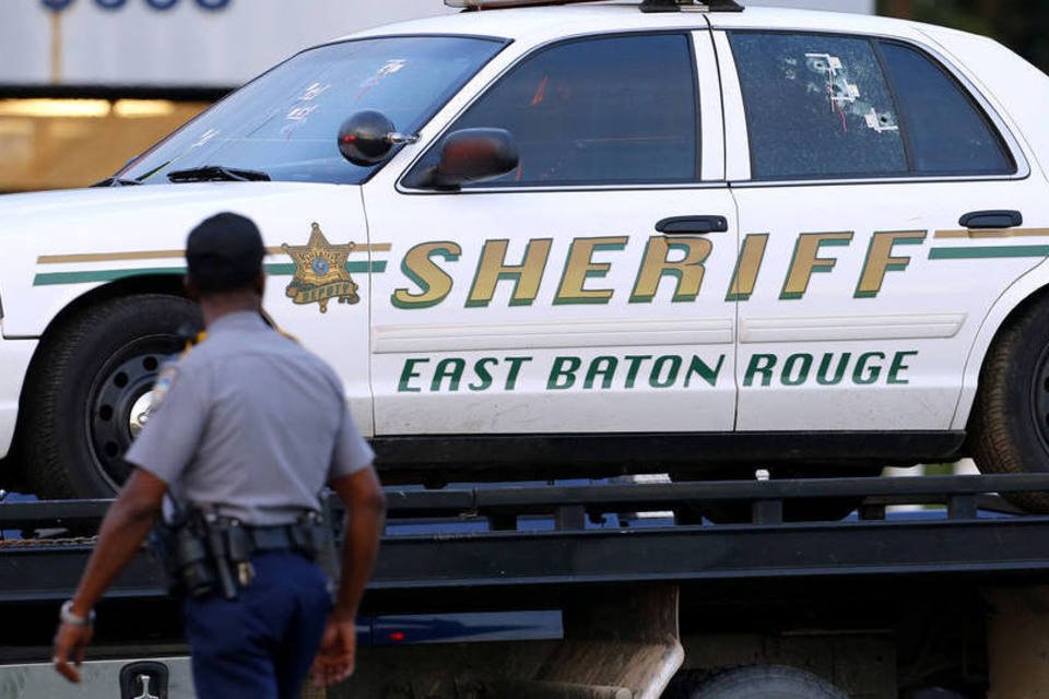 Policial negro está entre vítimas de atirador em Baton Rouge