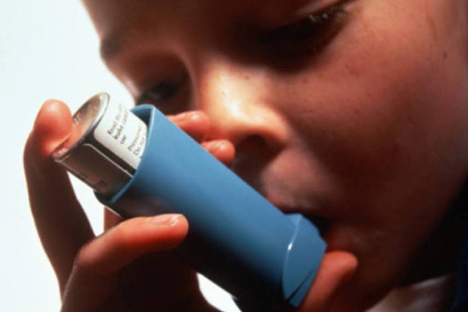 Estudo mostra elo entre ar poluído e crises de asma em crianças