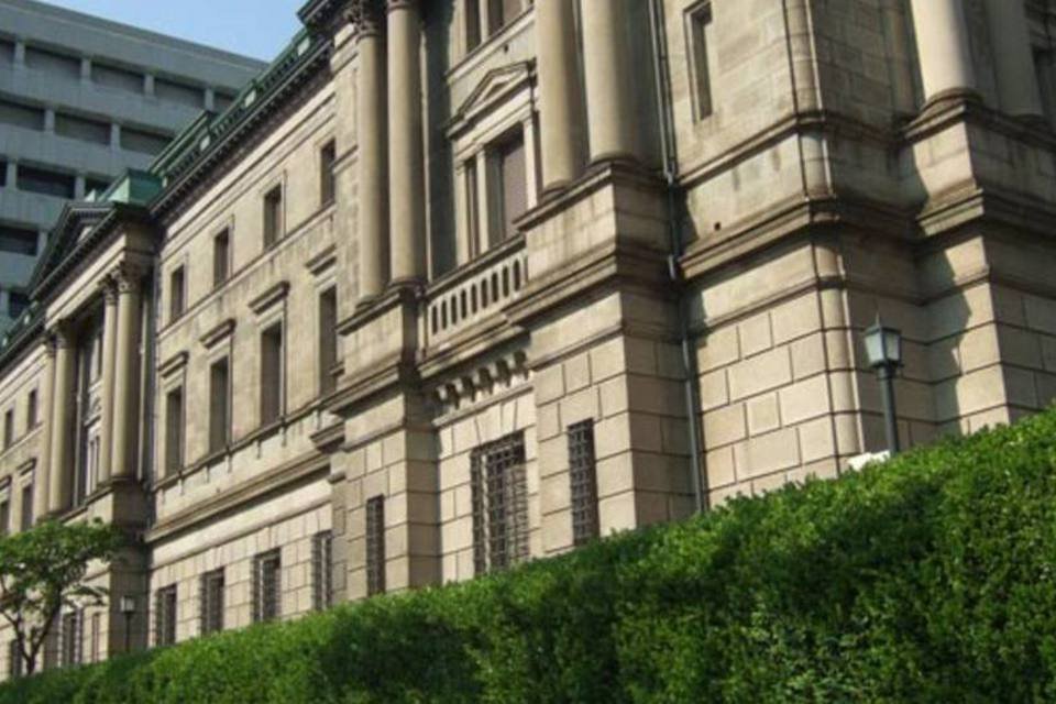 BC do Japão avaliará afrouxamento da política monetária