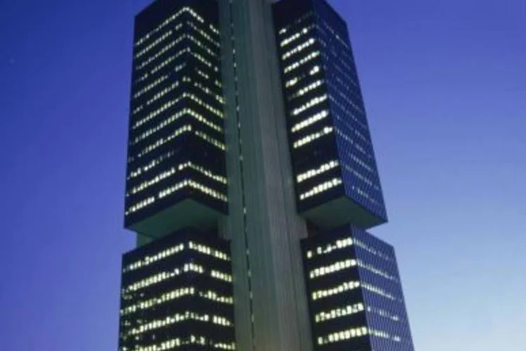 Na projeção do cenário de mercado, a inflação oficial ficará em 4,8%, no próximo ano