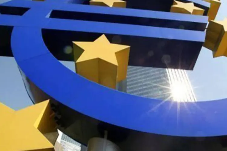 Logo do BCE: rendimento para títulos italianos de 10 anos encerrou a semana a 5,29 por cento (Daniel Roland/AFP)
