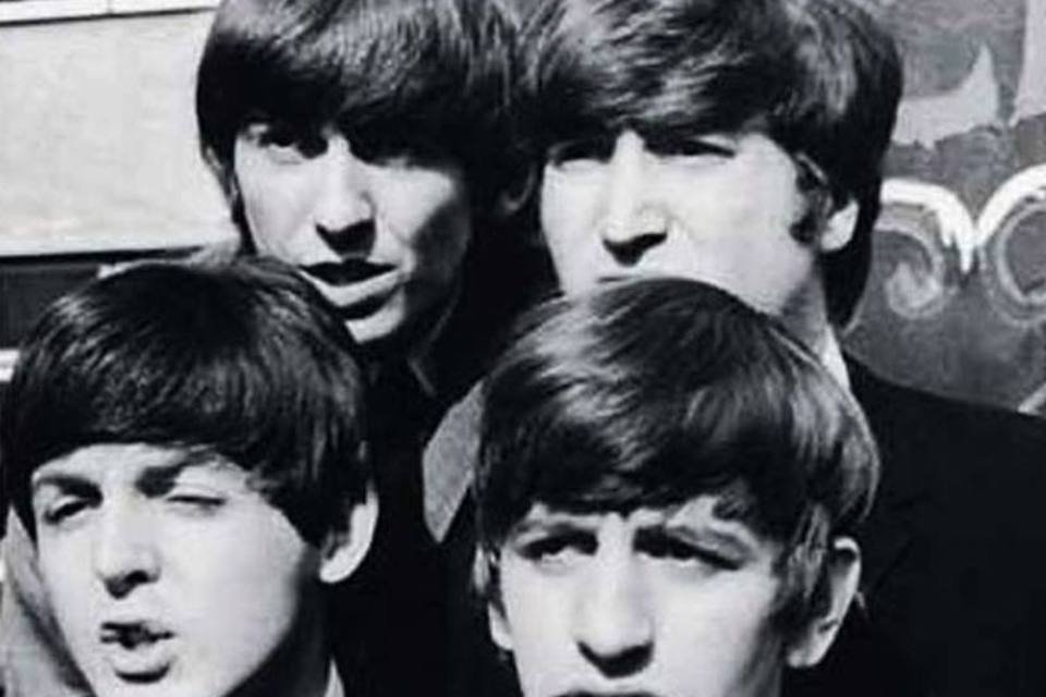 Fotos coloridas raras dos Beatles são colocadas à venda