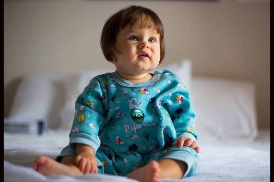 Pijama criado pela Vick monitora temperatura do bebê