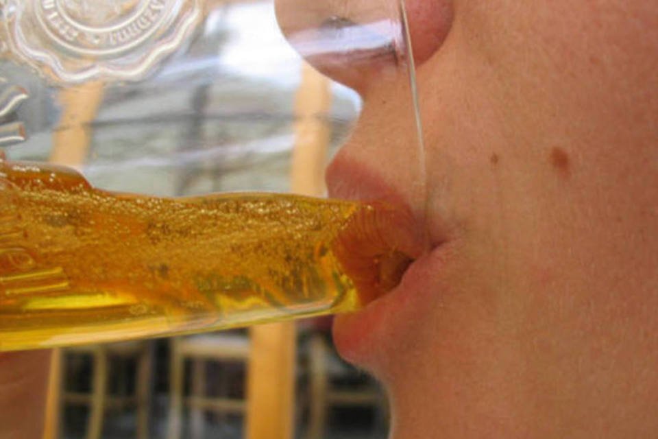74% dos adolescentes experimentaram bebida alcoólica em casa