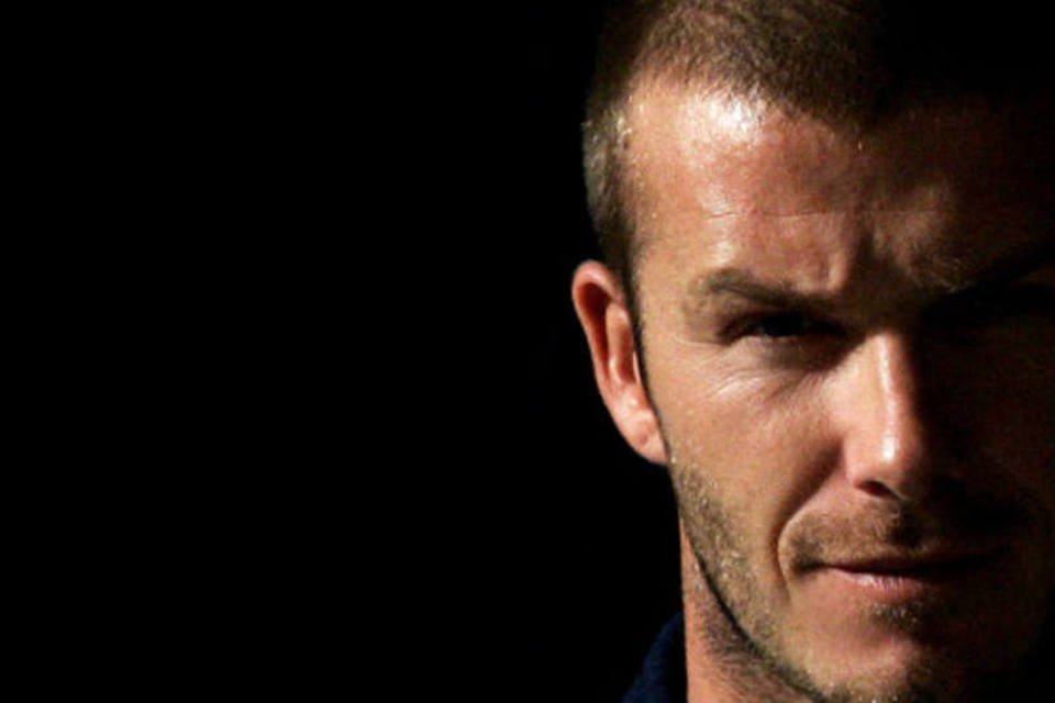Aos 38 anos, Beckham anuncia aposentadoria no PSG