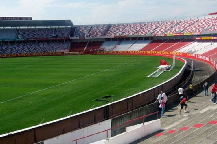 
	O Beira-Rio, que tem inaugura&ccedil;&atilde;o prevista para o fim do ano, tem 52% das obras conclu&iacute;das
 (Wikimedia Commons)