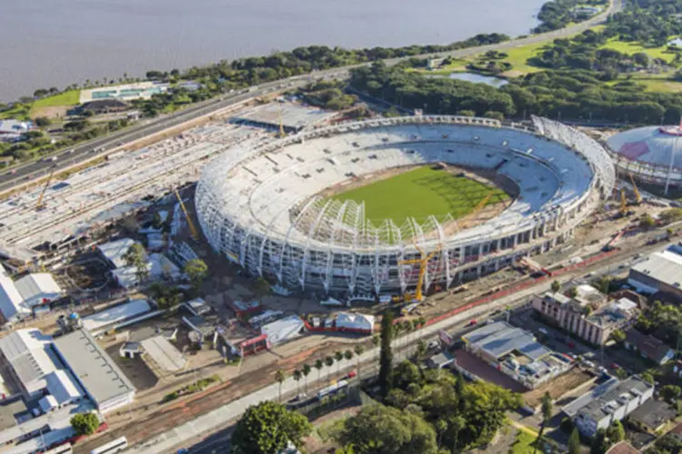 
	Est&aacute;dio Beira-Rio, em Porto Alegre: o &uacute;ltimo balan&ccedil;o apresentado pelo clube apontou que 97% das obras do est&aacute;dio j&aacute; est&atilde;o prontas visando o Mundial
 (Portal da Copa)