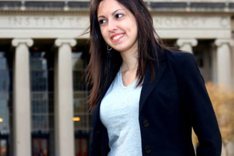 
	Bel Pesce, autora de A Menina do Vale: 2.000 e-mails por dia
 (Divulgação)