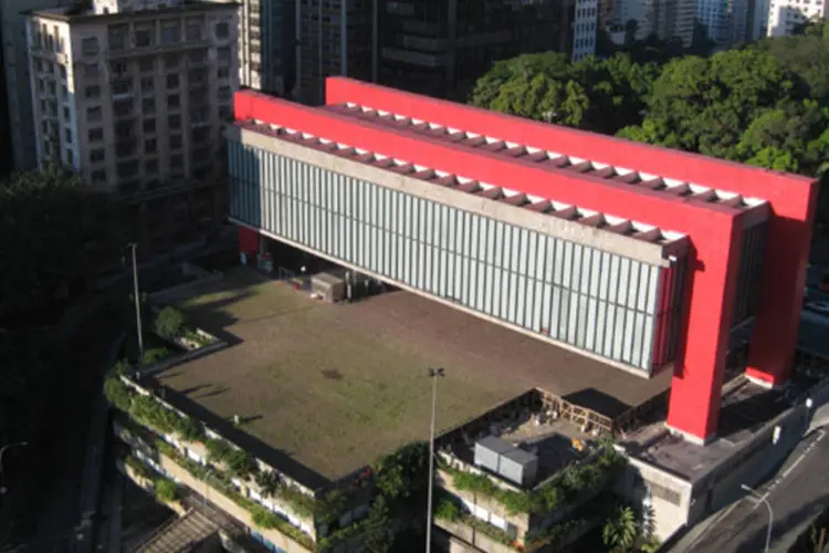 
	Masp: ato come&ccedil;ou no v&atilde;o do Museu de Arte de S&atilde;o Paulo, na Avenida Paulista
 (Benjamin Thompson/Wikimedia Commons)