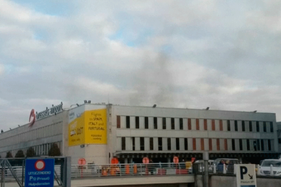 Polícia desativa terceira bomba no aeroporto de Bruxelas