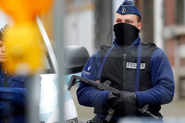 
	Policiais belgas: &ldquo;Devemos mostrar que a B&eacute;lgica &eacute; segura. De fora, olham para a nossa capacidade de nos regenerar&quot;
 (REUTERS/Yves Herman)