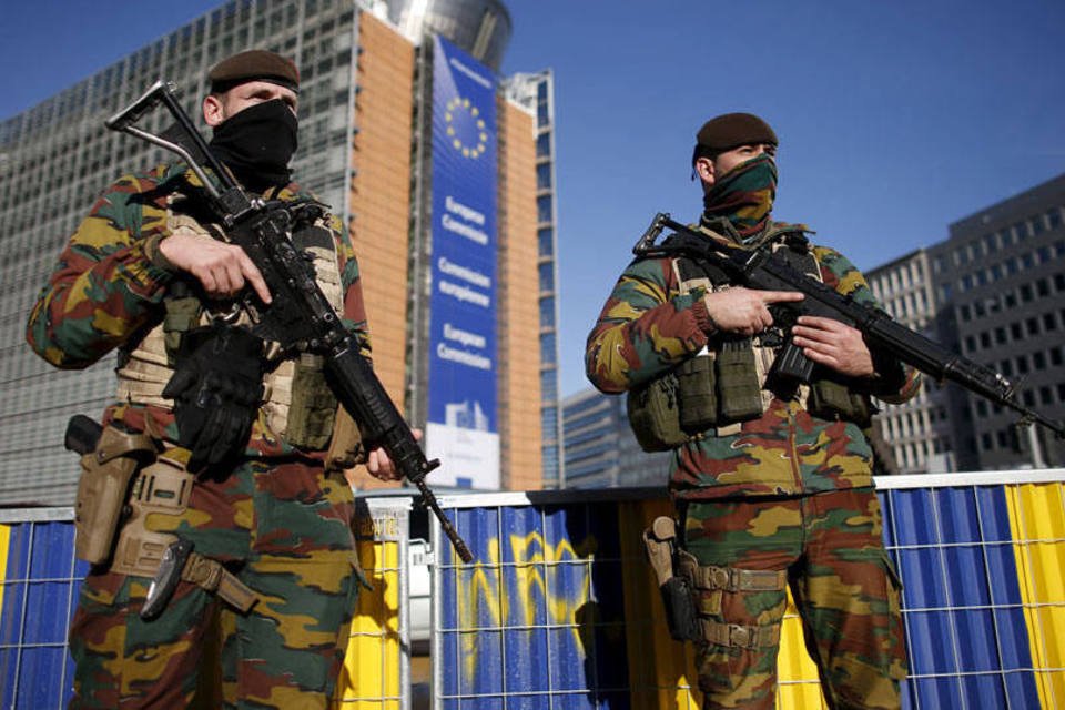 Polícia belga realiza operação ao sul de Bruxelas, diz mídia