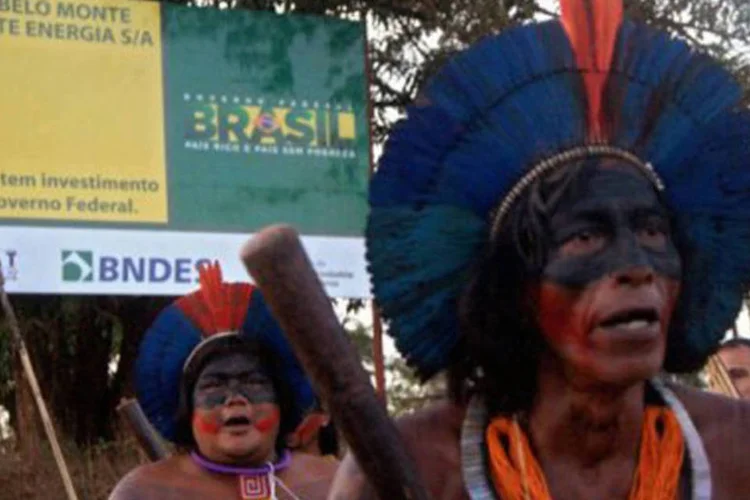 Indígenas também protestam em Belo Monte: em nota, a Norte Energia disse que, durante esses depoimentos, “ficou caracterizado o crime de sequestro”, praticado pelos índios (Ivan Canabrava/AFP)