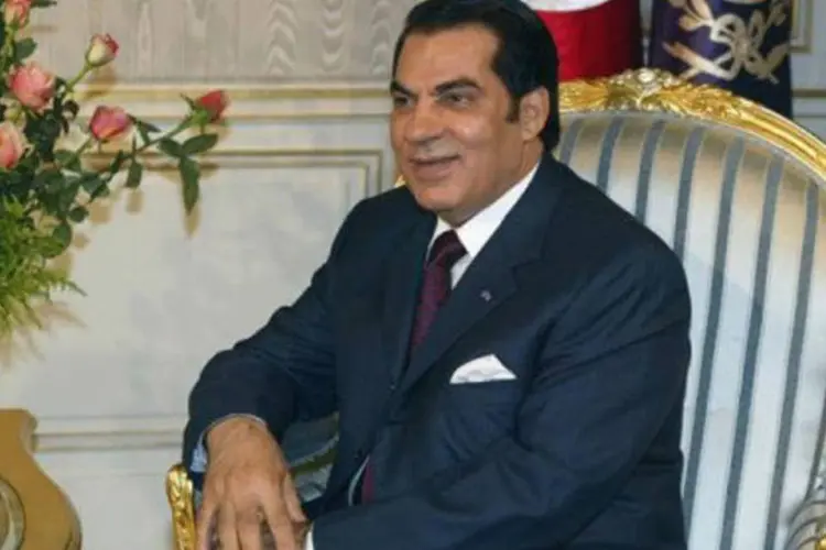 Ben Ali: no final de junho, uma delegação de especialistas tunisianos se reuniu com dirigentes suíços encarregados do expediente de devolução de bens congelados (Patrick Kovarik/AFP)