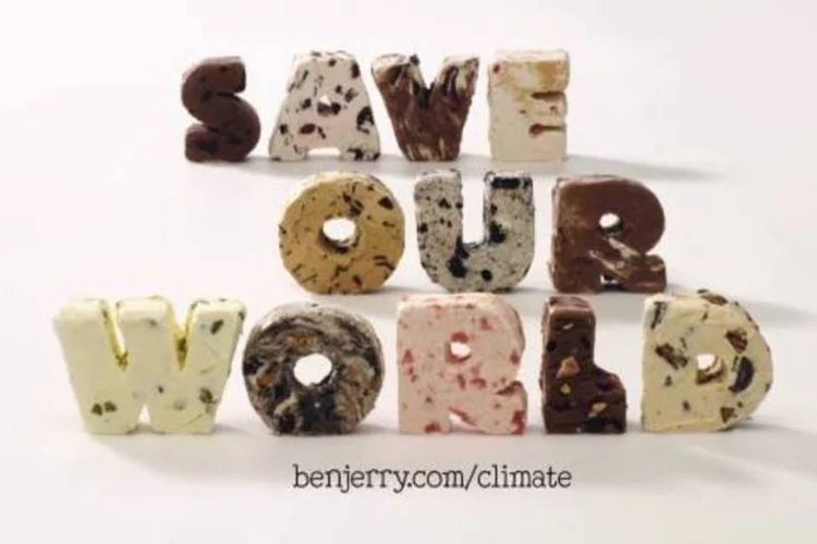 
	No filme da Ben &amp; Jerry&#39;s, a marca usa as pr&oacute;prias massas do sorvete para falar sobre as calotas polares
 (Reprodução/YouTube)