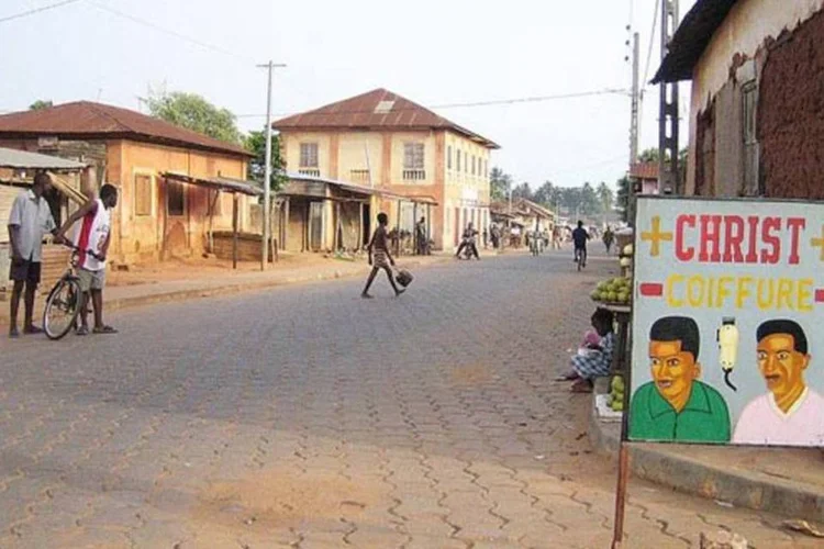 
	Cidade em Benin: &eacute; a primeira vez que um n&uacute;mero t&atilde;o elevado de sepulcros foi profanado em Dangbo, feito que criou preocupa&ccedil;&atilde;o entre a popula&ccedil;&atilde;o local
 (Wikimedia Commons)