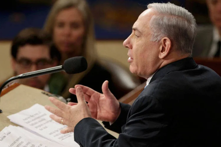 
	Netanyahu: &quot;retorno a Israel com o conhecimento de que muitos escutaram, em todo o mundo, o que Israel tinha a dizer sobre o acordo ruim que est&aacute; sendo negociado com o Ir&atilde;&quot;
 (REUTERS/Joshua Roberts)